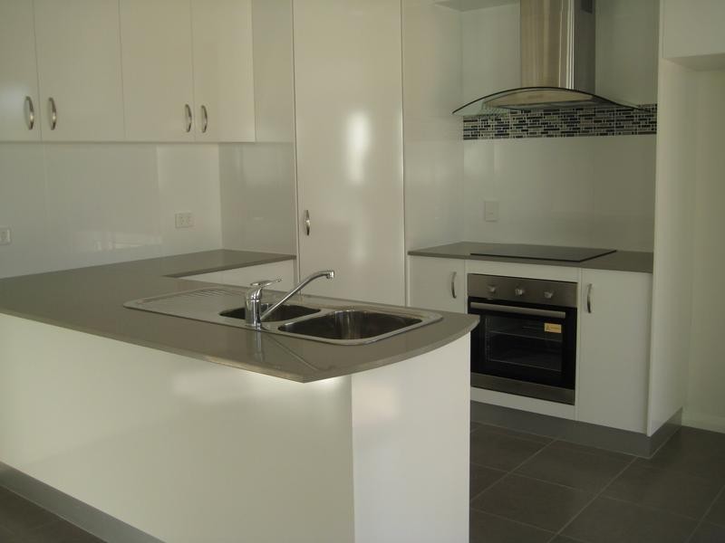 8 Jimbour Street RESIDENCE 2, Dalby QLD 4405