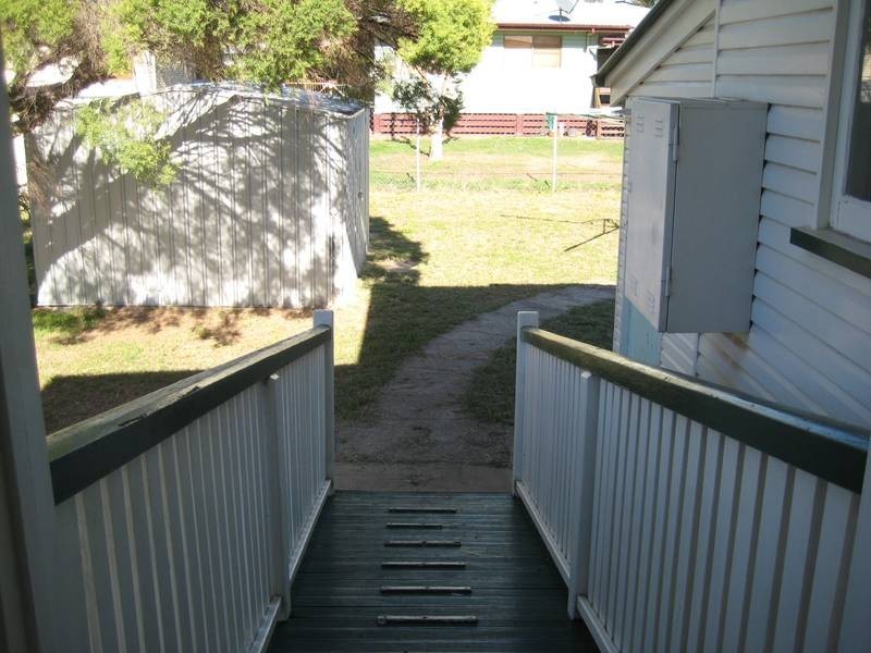 8 Jessop Street, Dalby QLD 4405