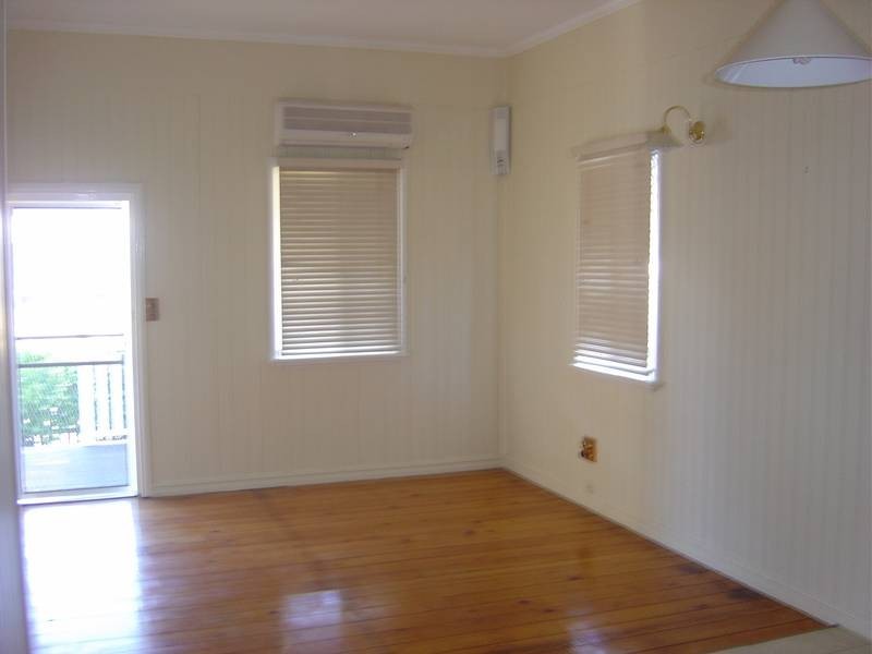82 Edward Street, Dalby QLD 4405