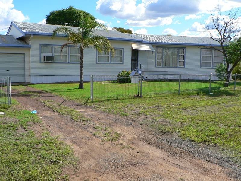 26 Moreton Street, Dalby QLD 4405