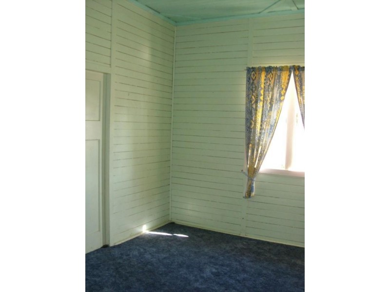 65 Arthur St, Dalby QLD 4405