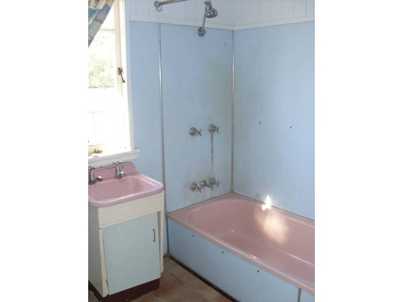 7 Bird Street, Dalby QLD 4405