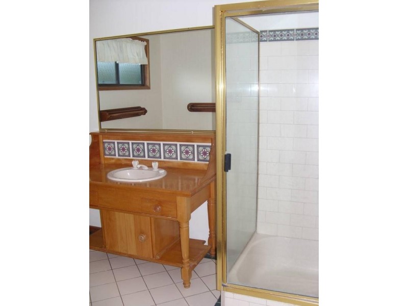 25 Burke St, Dalby QLD 4405