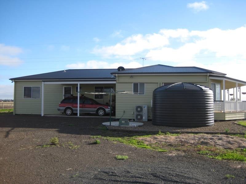 150 Sandalwood Avenue, Dalby QLD 4405