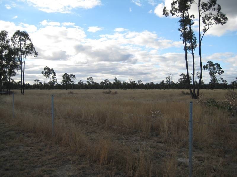 2734 Weranga North Rd, Kogan QLD 4406