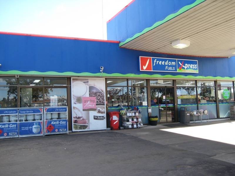 8 Drayton Street, Dalby QLD 4405