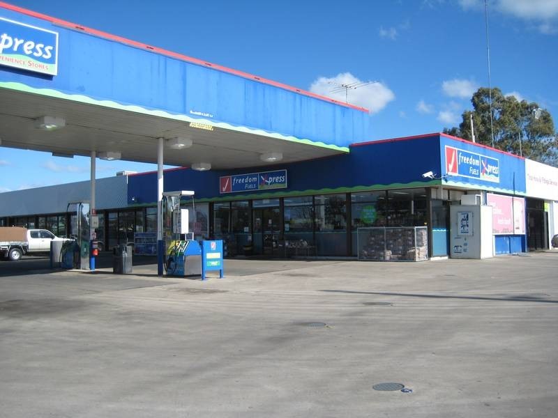 8 Drayton Street, Dalby QLD 4405