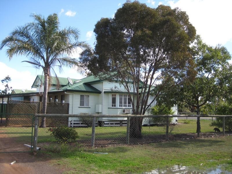 81 Arthur Street, Dalby QLD 4405