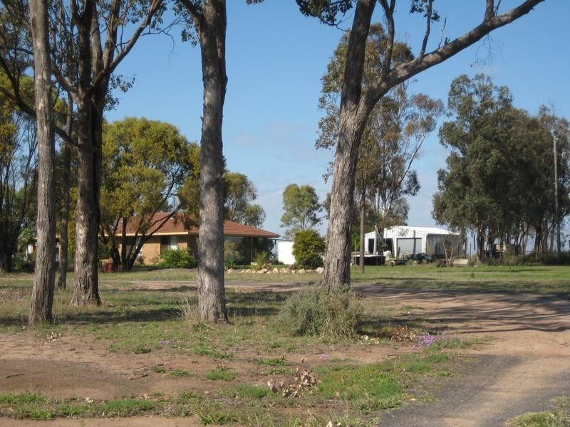 Lot 1,  Warrego Highway, Warra QLD 4411