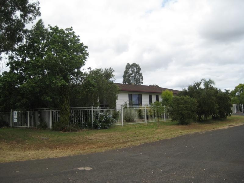 69 Charles Street, Dalby QLD 4405