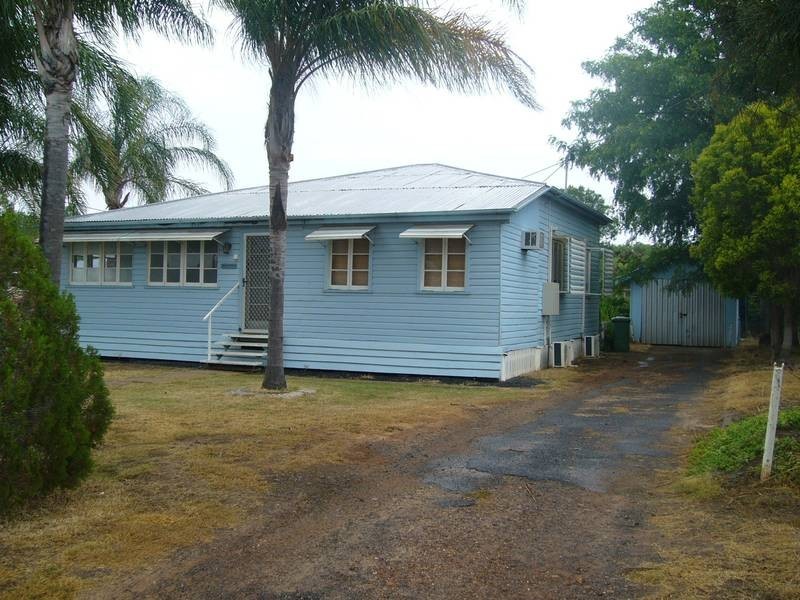 62 Moreton St, Dalby QLD 4405