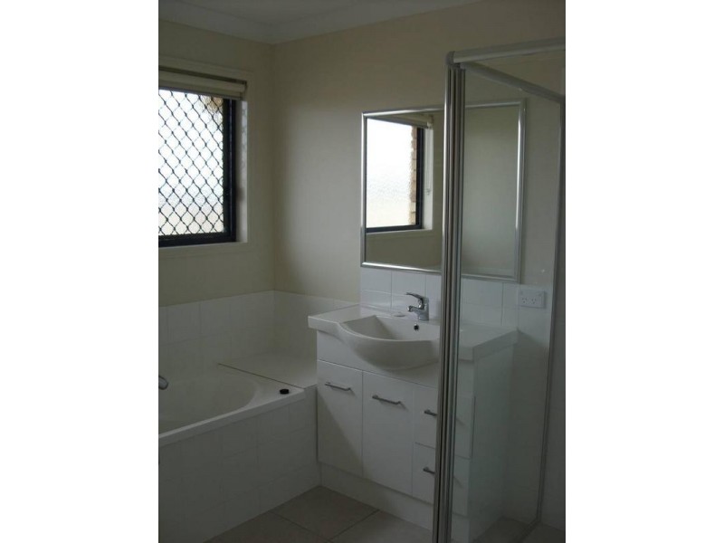 5 Kensei Drive, Dalby QLD 4405