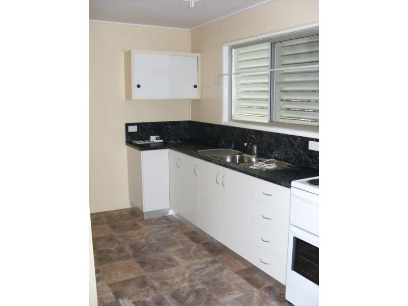 3/2 Archibald St, Dalby QLD 4405