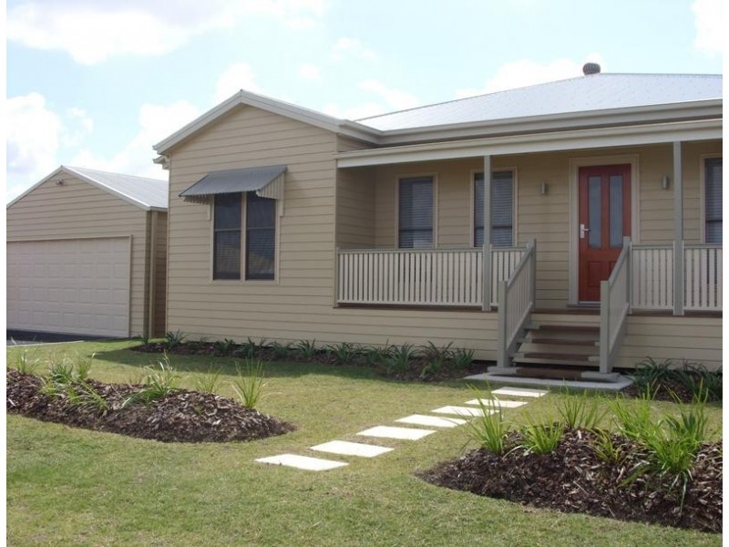 32 Diggers Drive, Dalby QLD 4405