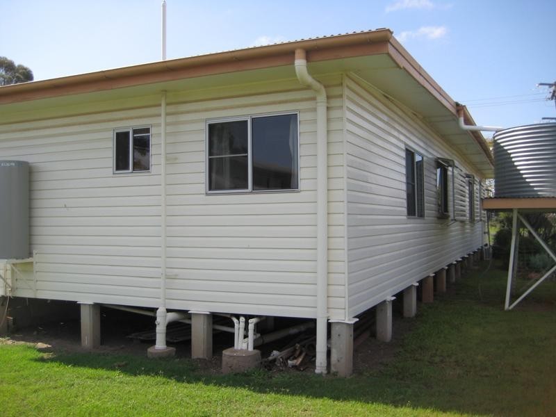 37 Hospital Road, Dalby QLD 4405