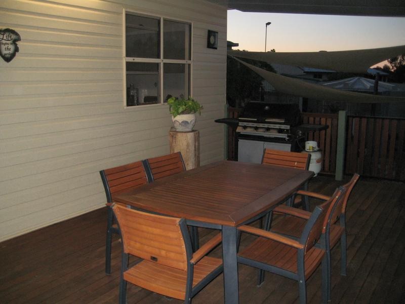 25 Hedge Road, Dalby QLD 4405