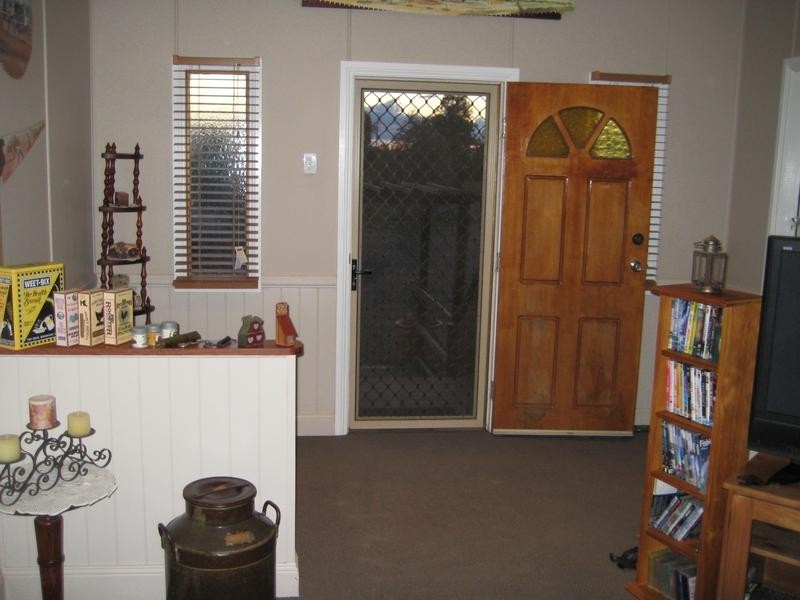 25 Hedge Road, Dalby QLD 4405