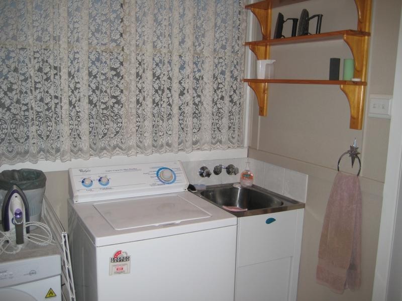 25 Hedge Road, Dalby QLD 4405