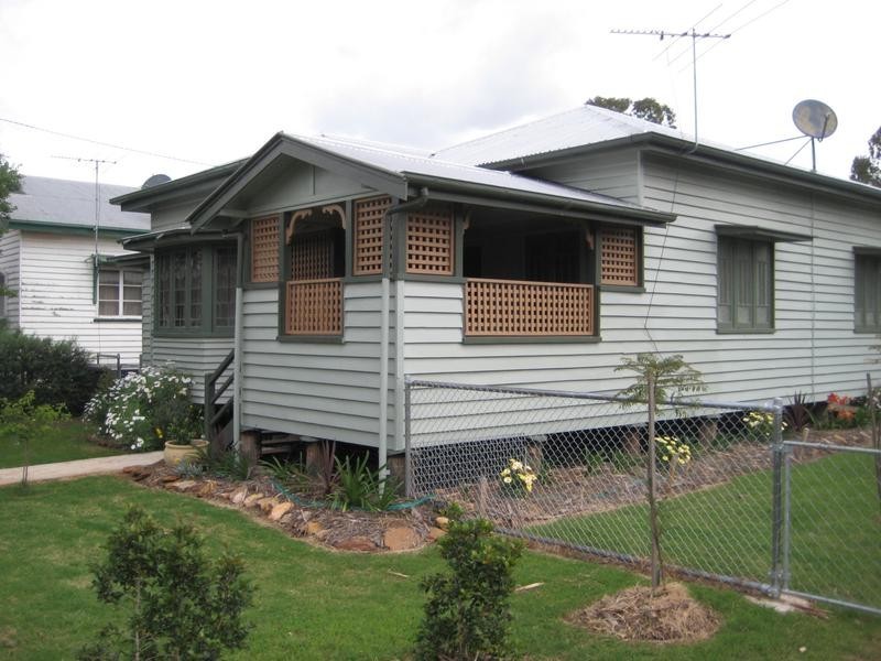 84 High Street, Jandowae QLD 4410