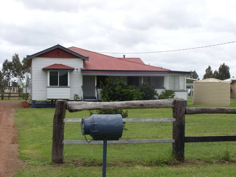 15 Thrupps Access Rd, Dalby QLD 4405