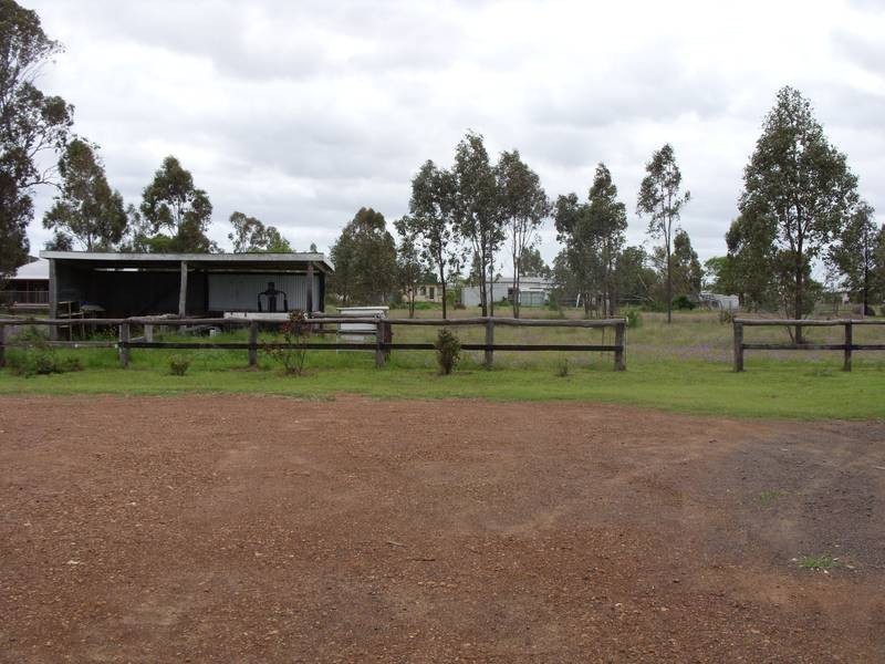 15 Thrupps Access Rd, Dalby QLD 4405