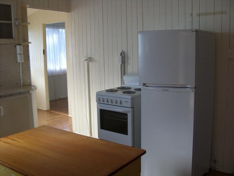 2 Wooburn St, Dalby QLD 4405