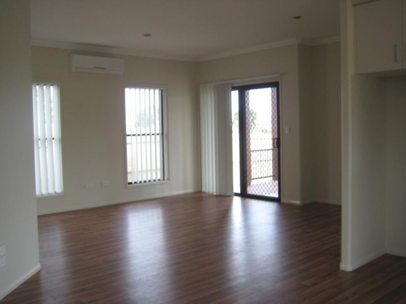 1/19 Cooper St, Dalby QLD 4405