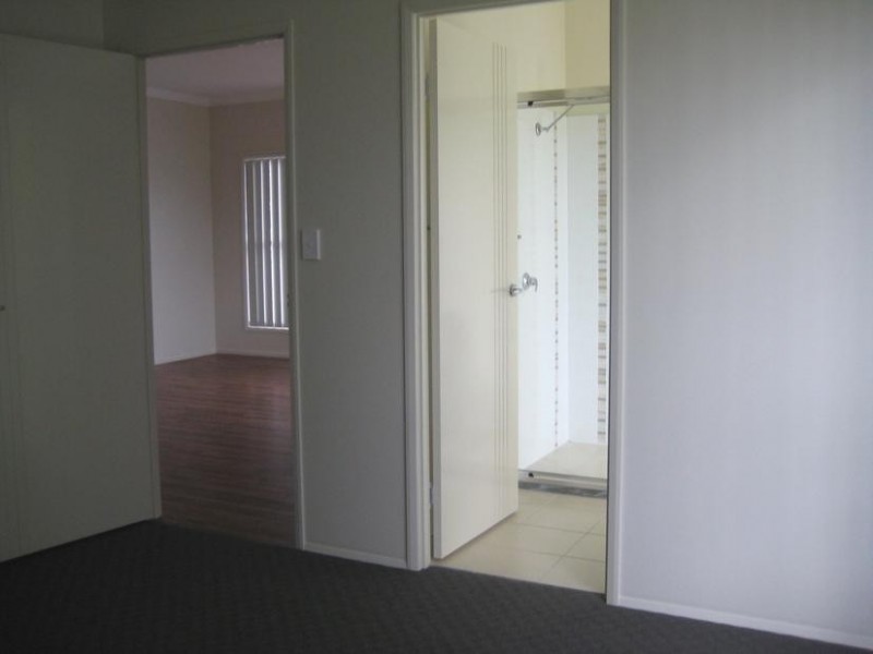 1/19 Cooper St, Dalby QLD 4405