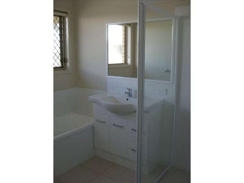 8 Diggers Drive, Dalby QLD 4405