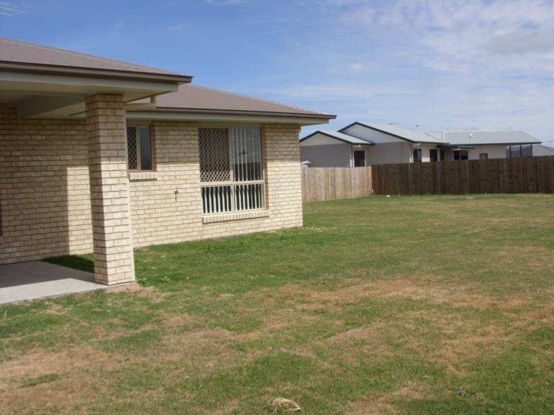 8 Diggers Drive, Dalby QLD 4405