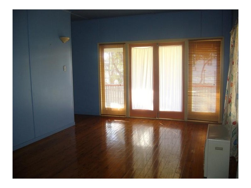 11 Higgenbotham St, Dalby QLD 4405