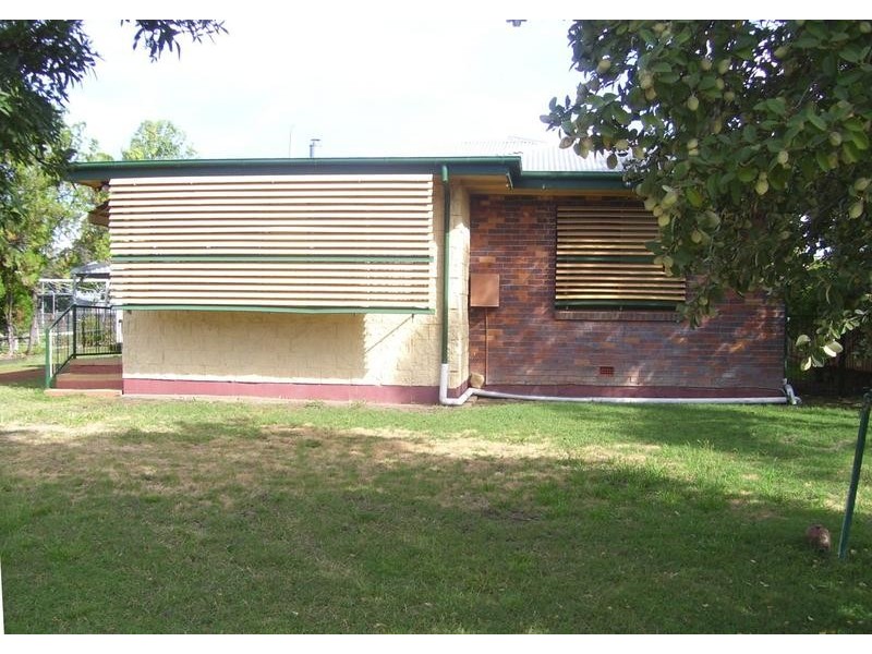 5 Garrow St, Dalby QLD 4405