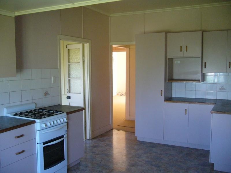 4 Drury Street, Dalby QLD 4405