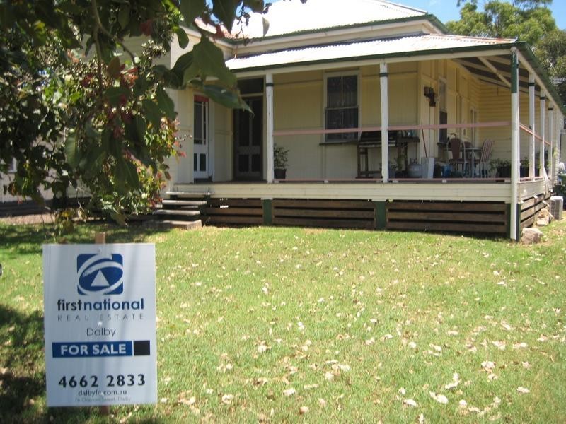 7 Lloyd Street, Dalby QLD 4405
