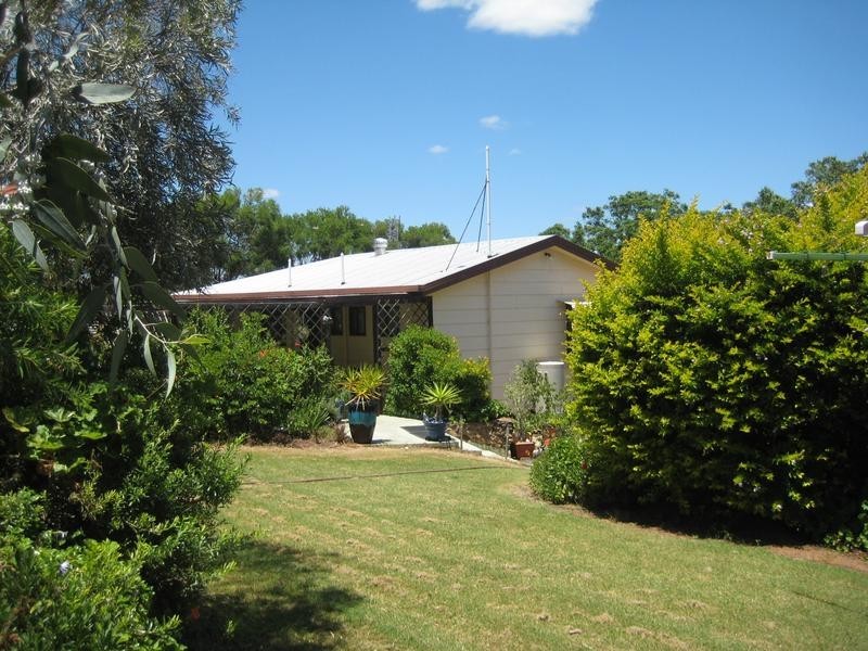 69 Wallace Street, Bell QLD 4408