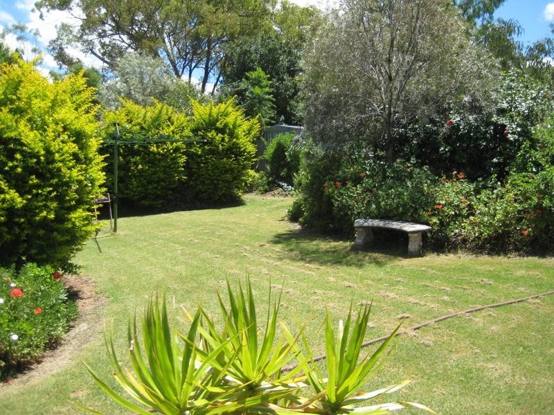 69 Wallace Street, Bell QLD 4408