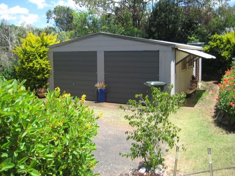 69 Wallace Street, Bell QLD 4408