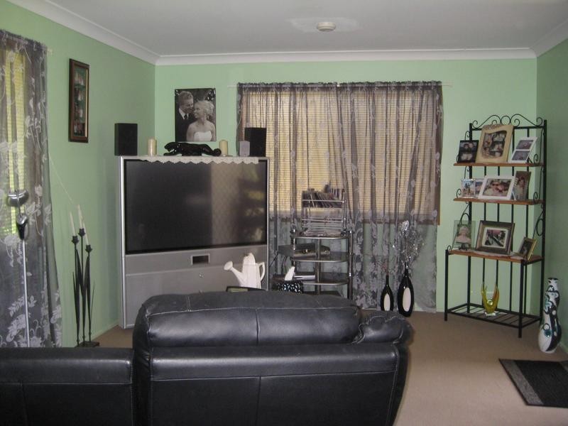 69 Wallace Street, Bell QLD 4408