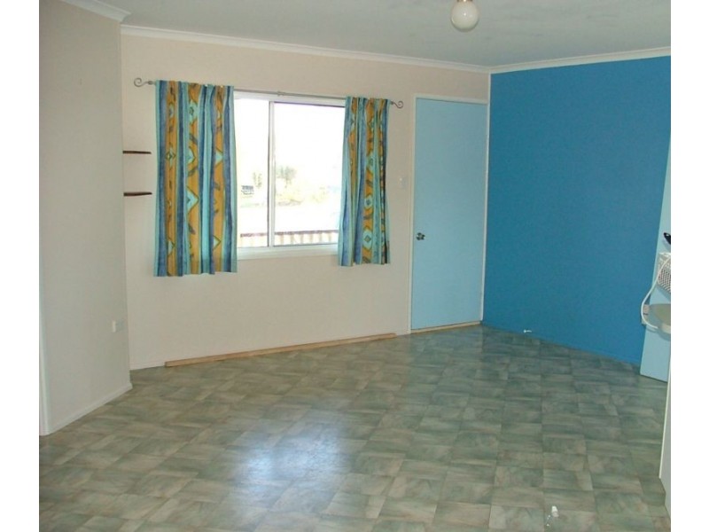 6 Raceview Dr, Dalby QLD 4405