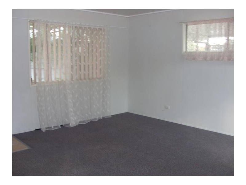 10 Leichhardt Ave, Dalby QLD 4405