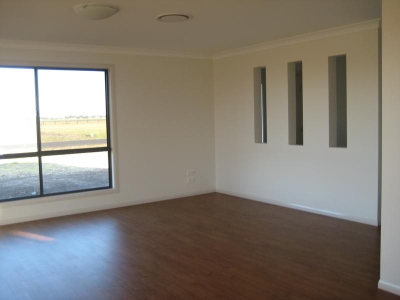 53 Solitaire Court, Dalby QLD 4405