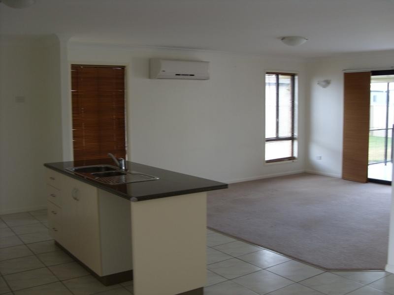 5 Sullivan Crescent, Dalby QLD 4405