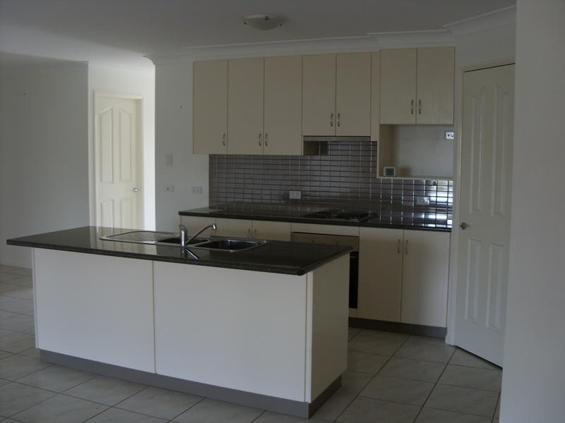 5 Sullivan Crescent, Dalby QLD 4405