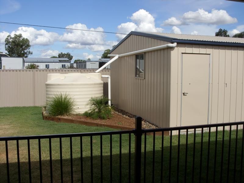 5 Sullivan Crescent, Dalby QLD 4405