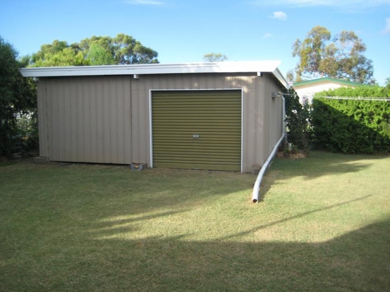 11 Knox Street, Dalby QLD 4405