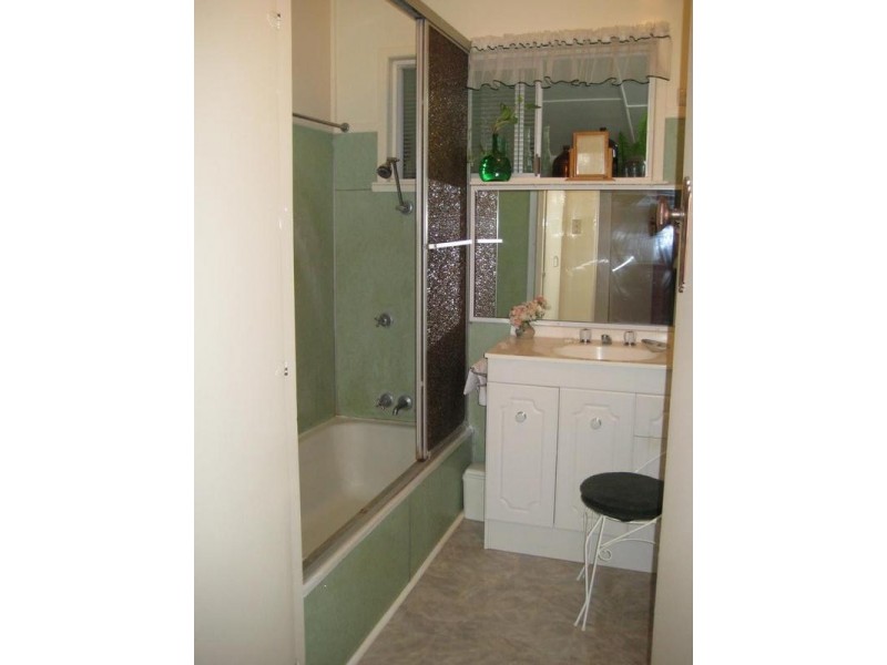 11 Knox Street, Dalby QLD 4405