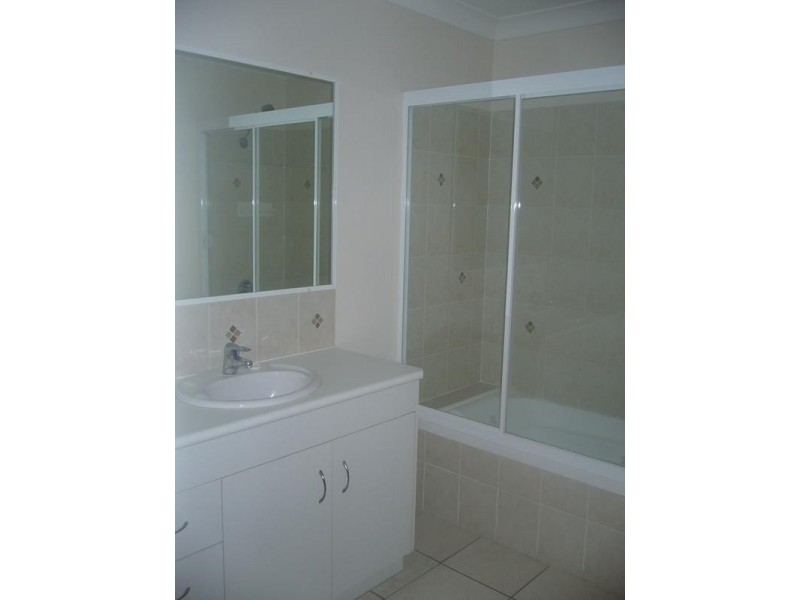 2/82 Condamine Street, Dalby QLD 4405