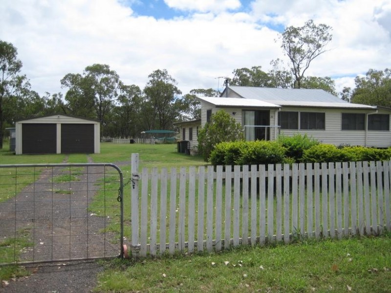 21 Albert Street, Jandowae QLD 4410