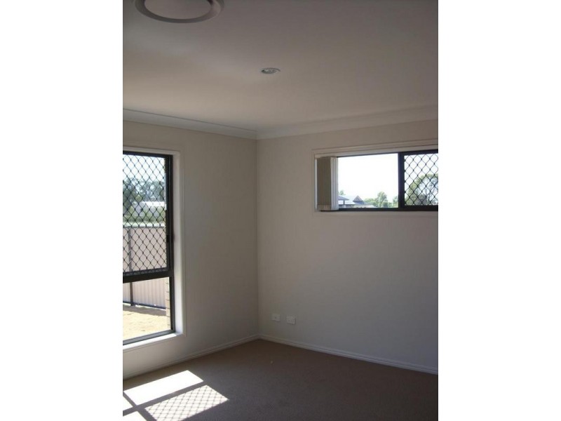 18 Galilee Street, Dalby QLD 4405