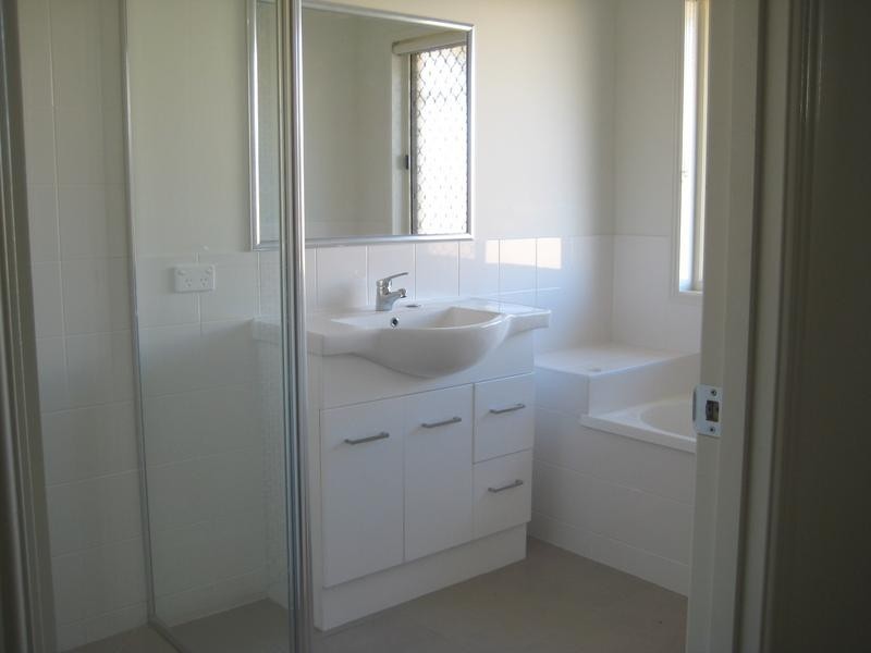 14 Gosden Drive, Dalby QLD 4405